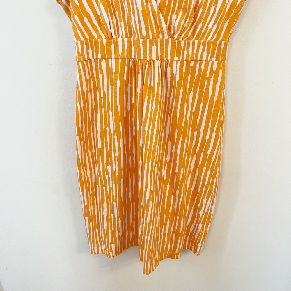 Boden Casual Jersey Day Dress Orange White Geo Stripe Wrap V-neck Front 8R - Picture 7 of 9